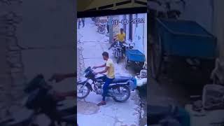Download lagu Tips Keren : Cara Putar Balik Di Gang Sempit mp3 Download lagu Tips Keren : Cara Putar Balik Di Gang Sempit mp3
