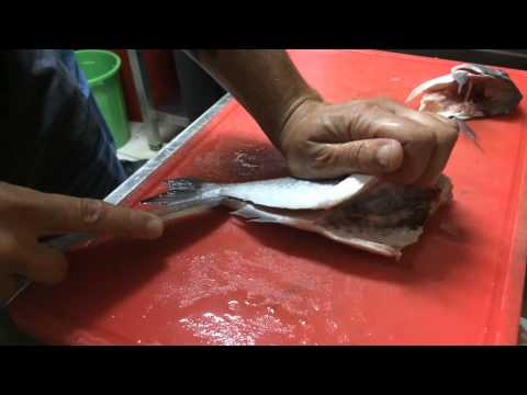 David Skoko vas uči filetirati ribu