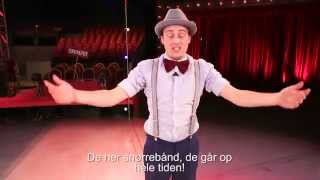 Bind snørebånd på Cirkussummarumsk