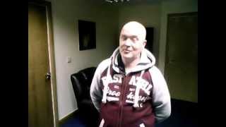 32) Hypnotic Quit Smoking - Joe quits smoking easily in just 1 session. Joe after 1 month.