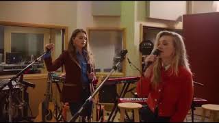 Aly &amp; AJ - Joan of Arc on the Dance Floor (Live)