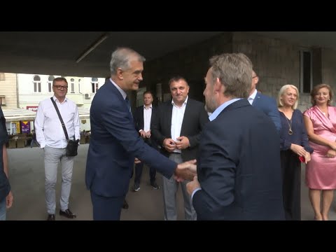 PRIJEM ZA BAKIRA IZETBEGOVIĆA I RAZGOVOR U GRADSKOJ UPRAVI BIHAĆ