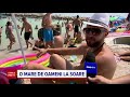 Mare De Oameni Pe Litoral Plajele Sunt Pline și Sunt Cozi La Mâncare și în Trafic