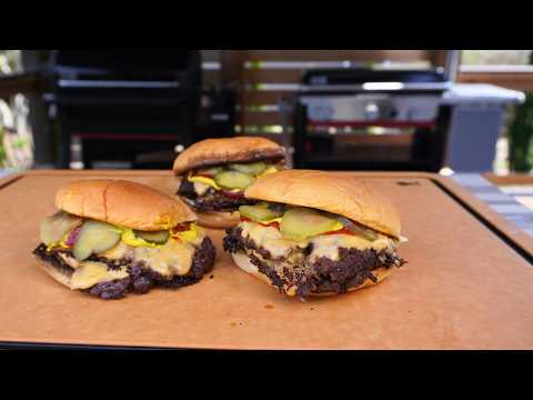 The Ultimate Smash Burger You’ll Regret Not Trying Sooner