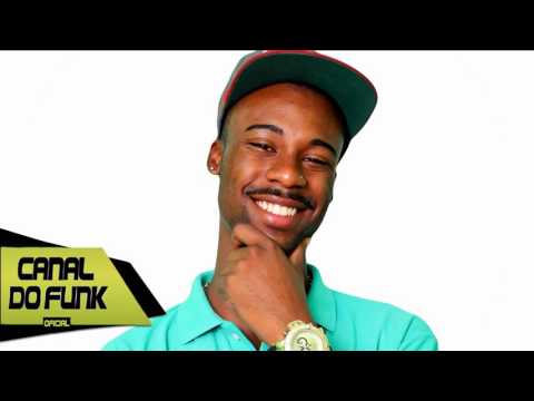 MC Flavinho MC TH, MC GR - Deixando Elas Mal (DJ Menor Piu) Lançamento 2017