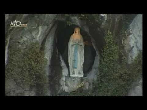 Chapelet à Lourdes