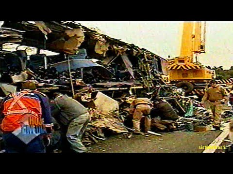 2008 - BEBÊ ESCAPA ILESO DE ACIDENTE COM 14 MORTES - PROGRAMA HOJE EM DIA - REDE RECORD.