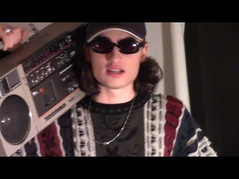 Video-Vorschau von {{ movie.title }}