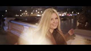 EIN KUSS IN PARIS jetzt Video ansehen