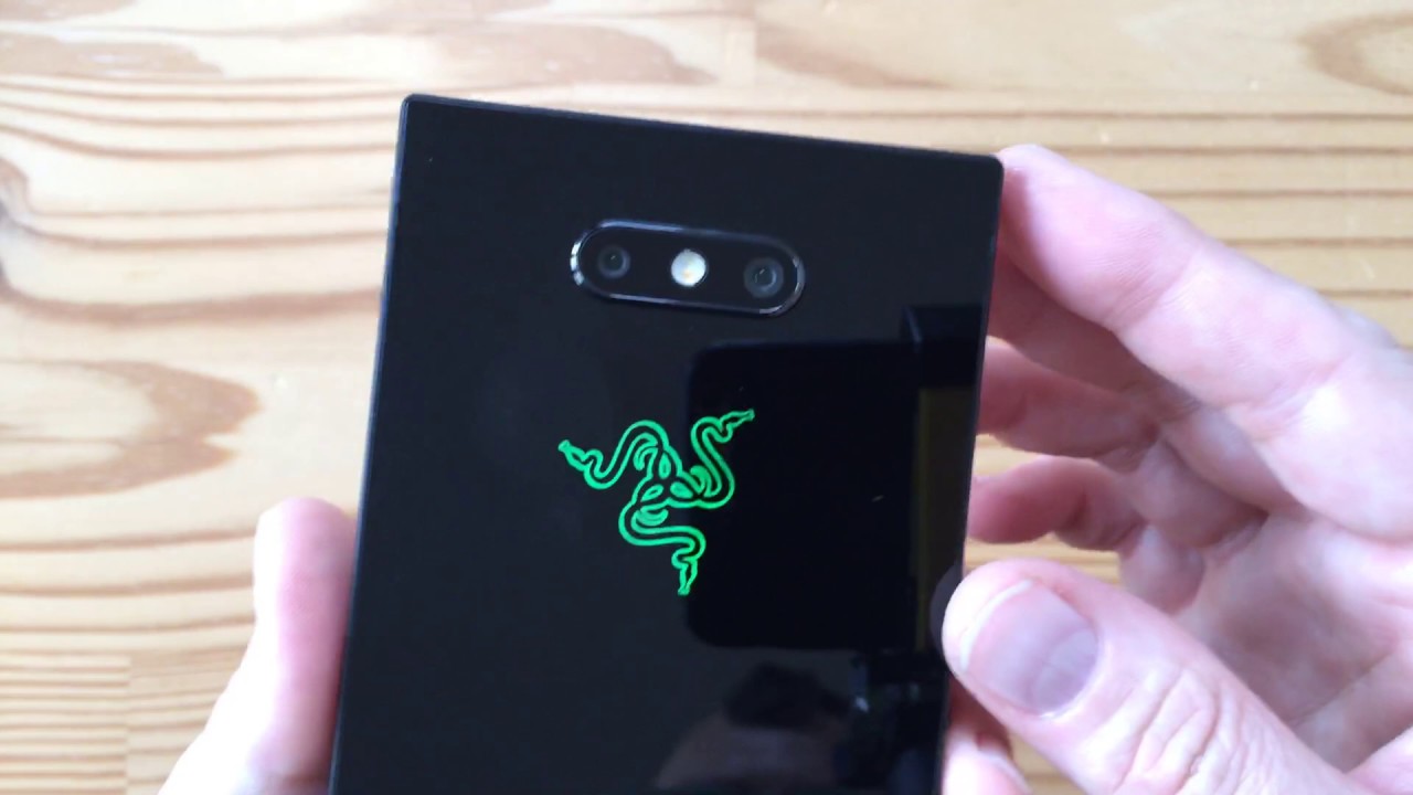 Razer Phone 2 unboxing (live): gaming like a boss