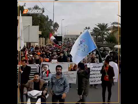 شاهد بالفيديو.. حملة الشهادات العليا يطالبون بإرسال التخصيصات المالية لمجلس الخدمة لإطلاق استمارة التعيين الخاصة بهم