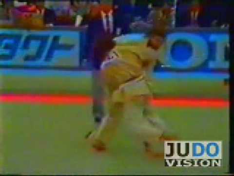 JUDO 1982 Jigoro Kano Cup: Michel Nowak (FRA) - Andrzej Sadej (POL)