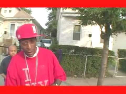 (NEW)RICH DINERO FEAT MAZARADI FOX DIPPING IN THOSE VEE'S