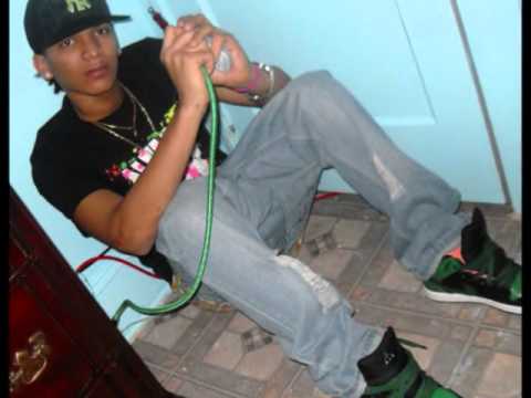 ZETHA Ft Chucky - Repuesta Pa St.Flow