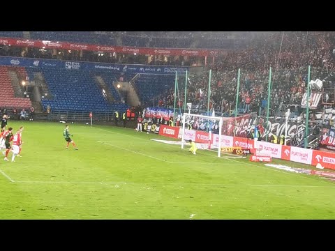 Luis Fernández 90 i Krzysztof Wołkowicz 66 - rzuty karne w meczu Wisła Kraków - GKS Tychy 11.03.2023