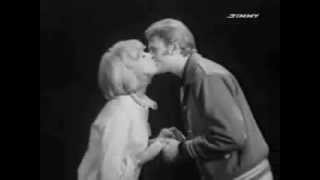 Elle est terrible - Johnny Hallyday