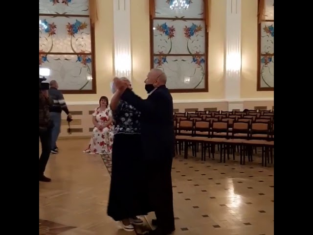 Бөгелмә районы ЗАГС бүлегендә Балашовлар гаиләсе бриллиант туйларын билгеләп үтте