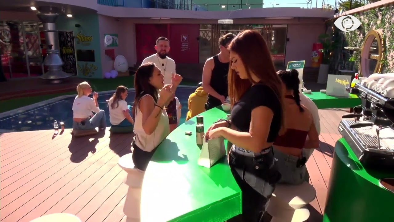 Më ke ardhur përballë në fytyrë/ Indriti debaton me Livian