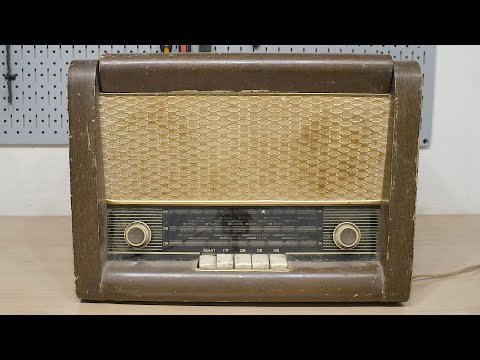 RESTORATION of a very OLD radiogram from 1959. AMAZING restoration.