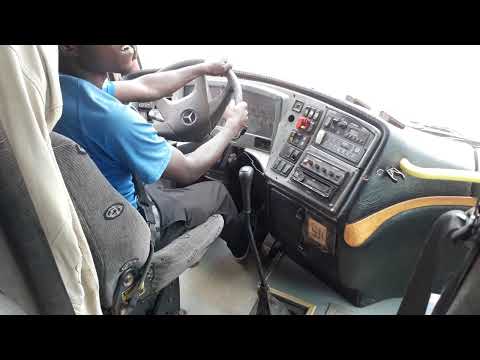 ikizamin cya Bus category D1 imbere muri bus