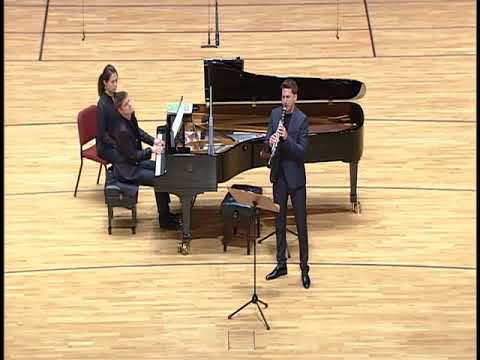Daniel Ottensamer plays Joseph Horovitz Sonatina for Clarinet and Piano