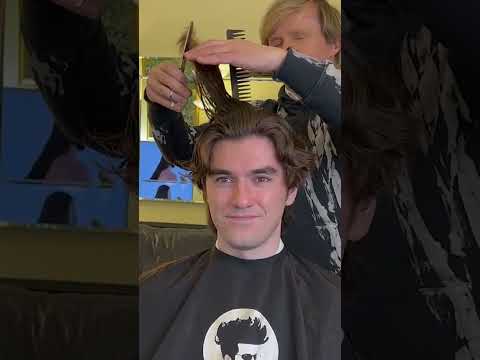 From long and wavy to medium men’s haircut by Sergio Slavnov with Avenue Man hair products.