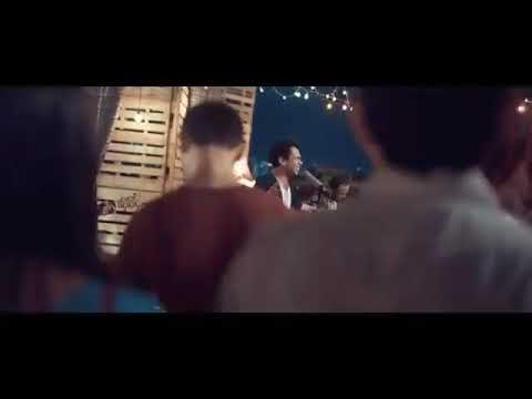 Fourtwenty fana merah jambu