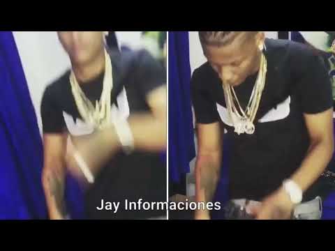 Woww Bad Bunny-Escuchando "Kilos" Música De Químico Ultra Mega X FarruKo