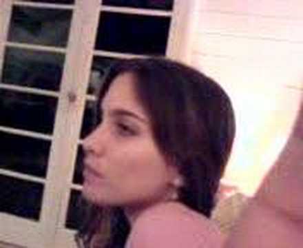download lagu mp3 mp4 Caion Gadia, download lagu Caion Gadia gratis, unduh video klip Caion Gadia