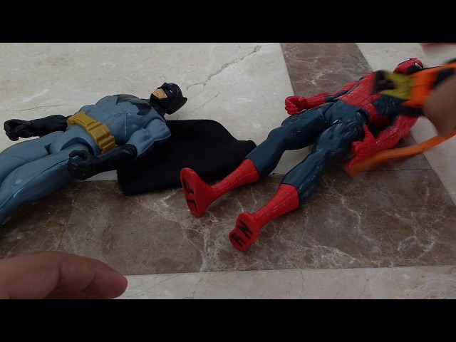 Vídeo relacionado con Mattel DC Batman Figura de acción de 30 cm, 7 Puntos de articulación