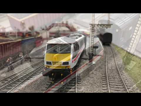 HM145: Bachmann Class 90 for 'OO' gauge