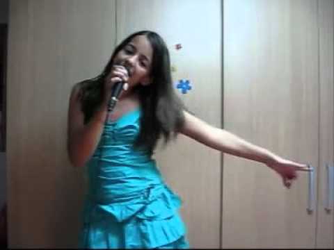 Nahi singing "Who owns my heart" by Miley Cyrus (Cover)