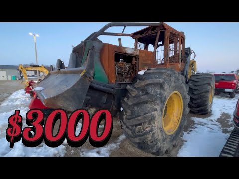 Browsing An Auction Full Of Cool Machines! | Heavy Equipment, Semis, Tractors and More!
