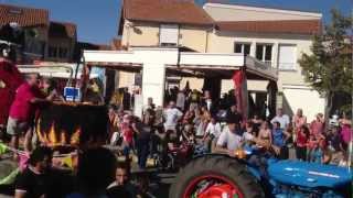 preview picture of video 'fete Saint Bonnet Pres Riom'