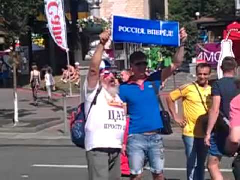 В киевской фан-зоне потихоньку готовятся к предстоящим матчам