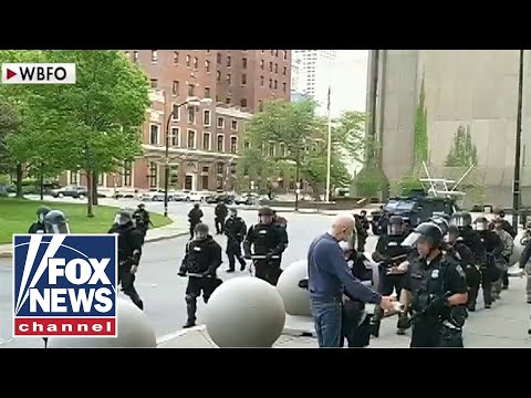 All members of Buffalo PD's emergency response team resign in protest (GRAPHIC VIDEO)