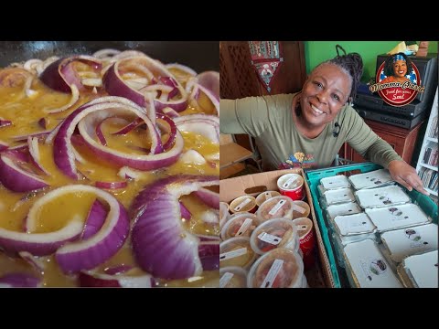 How to Make Momma's Authentic Red Onion Gravy (The Best)!