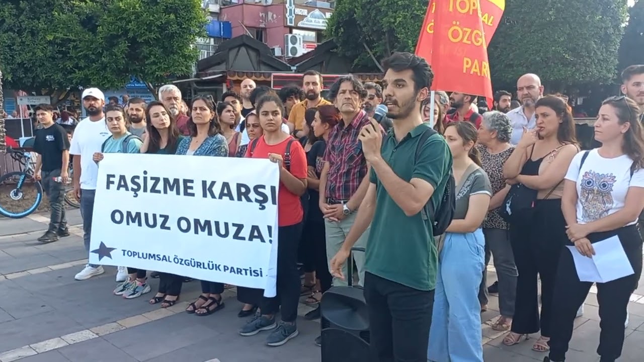 "Faşizme Karşı Omuz Omuza" Pankartı İle TÖP Üyelerine Yönelik Saldırı Protesto Edildi.