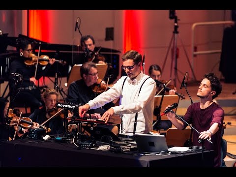 Alec Troniq & Gabriel Vitel - Groove Symphony: Neue Welt