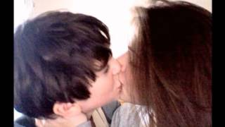 Skandar Keynes and Georgie Henley kissing???