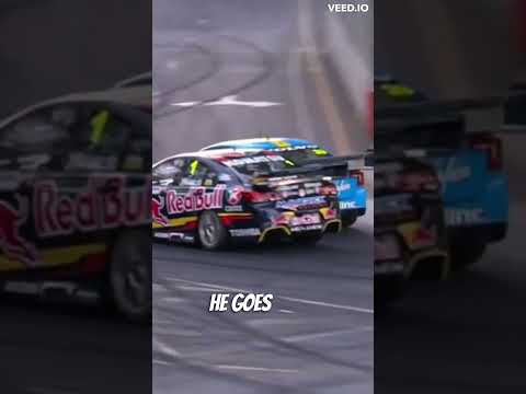 Intense V8 Supercars Battle 🔥🔥🔥 McLaughlin vs Whincup 🏆