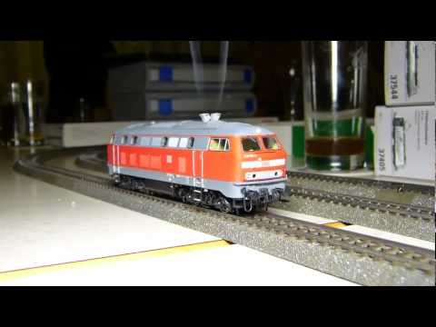 16. Stummi-Treff WN,  27 - BR 225 086-9  Motorstart mit Rauch und langsame Fahrt