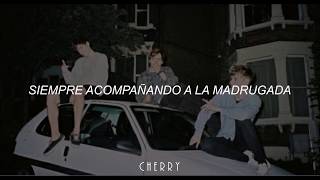 Viviendo de Noche / Veni Vidi Vici ; Letra