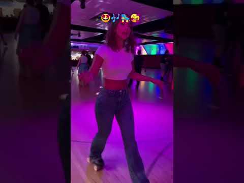 Sabrina Steward rollerskating (Kira Kosarin look-a-like)