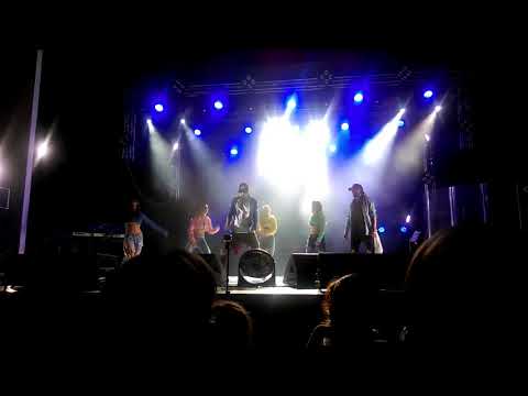 TeamNyusha - танцевальный номер команды Нюши (шоу "Девять жизней" в Великом Новгороде, 07.02.18)