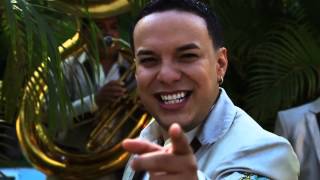 Nos Estorbo la Ropa   La Original Banda El Limón de Salvador Lizarraga Video Oficial