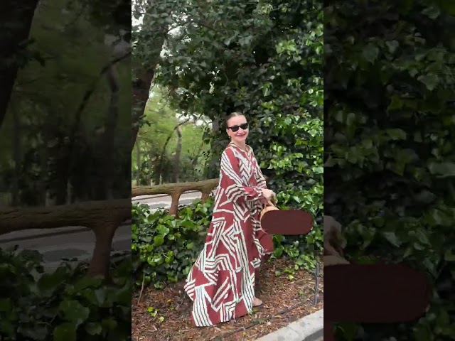 فستان ملمس قطني بالون البني و الخطوط الخضراء طويل...