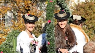 preview picture of video 'Leonhardifahrt im Kloster Benediktbeuren'