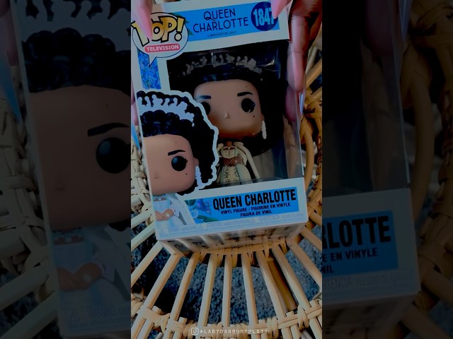 Vídeo relacionado con Funko Pop! Television: Bridgerton - Queen Charlotte - Figura de Vinilo Coleccionable - Idea de Regalo - Mercancia Oficial - Juguetes para Niños y Adultos - Drama Fans - Muñeco para Coleccionistas