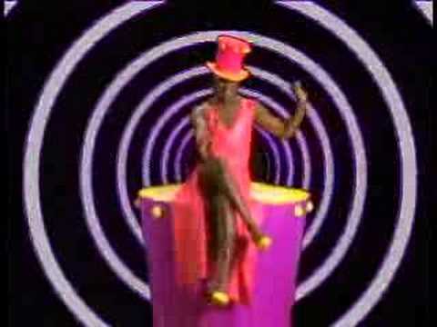 Kevin Aviance "Din Da Da"